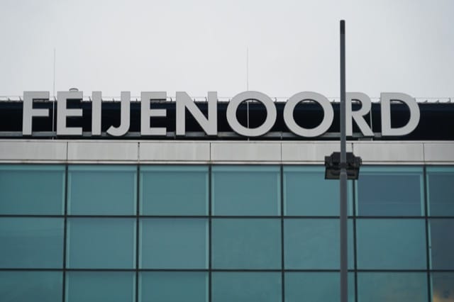 'Spel officieel op de wagen: Liverpool dient openingsbod in bij Feyenoord'