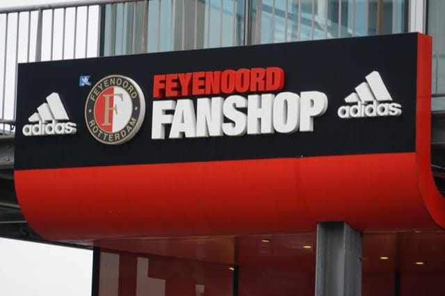 'Slot wil Hulshoff meenemen, eerste naam van opvolger valt bij Feyenoord'