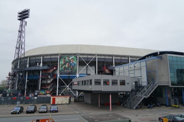 'Slot wil Hulshoff meenemen, eerste naam van opvolger valt bij Feyenoord'